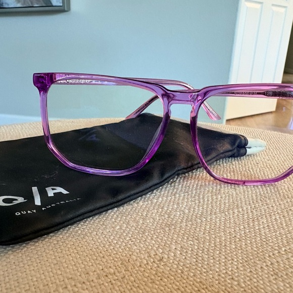 Quay Australia Bluelight Glasses “Stranger” - Picture 1 of 6